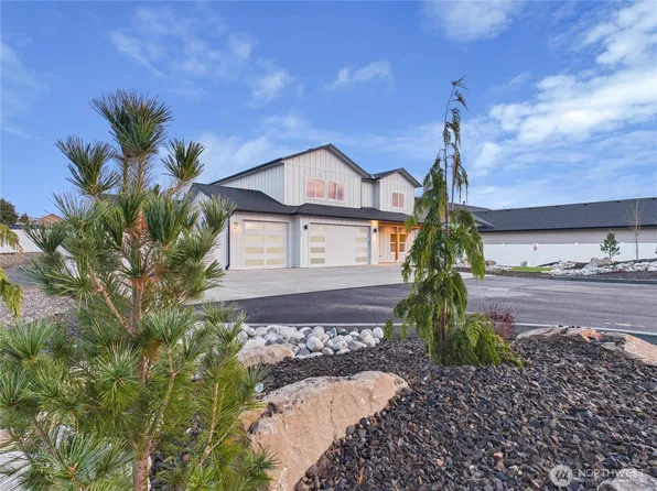 857 NE Tyler Place, East Wenatchee, WA 98802