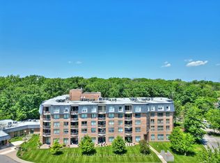 8111 Forest Glen Dr #427, Niagara Falls, ON L2H 2Y7