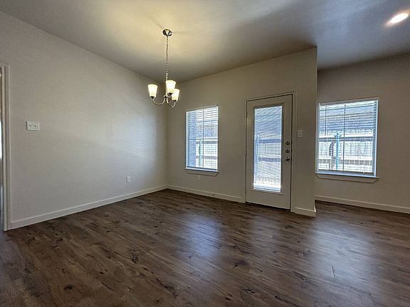 5th image of 2610 135th St