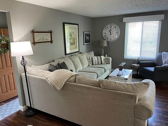 4th image of 9722 Pellston Way