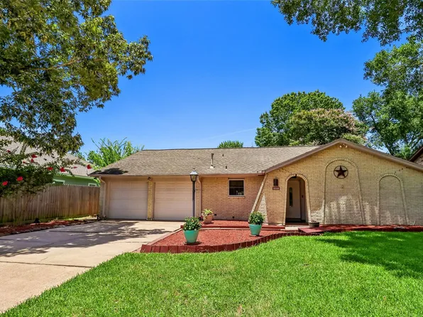 5110 Geneva Dr, Friendswood, TX 77546