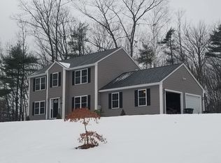 1274 Smyth Rd, Hooksett, NH 03106