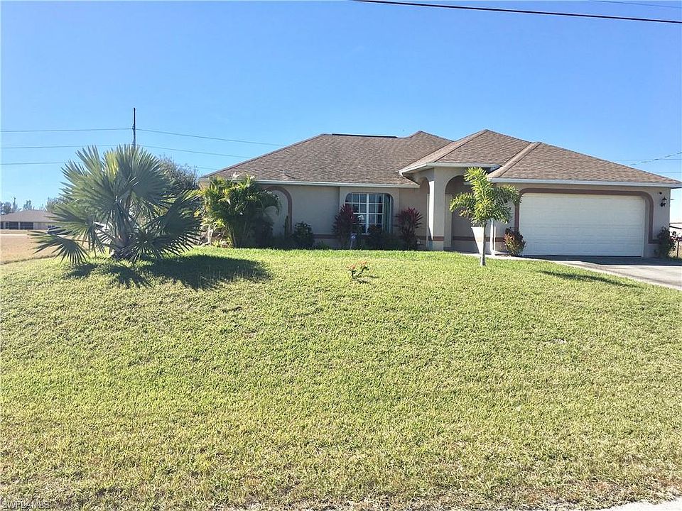 1st image of 2308 NE Juanita Pl