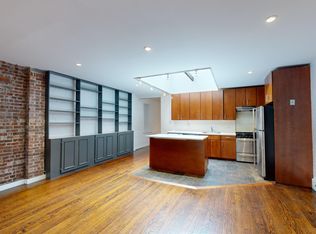 344 W 52nd St #2B, New York, NY 10019