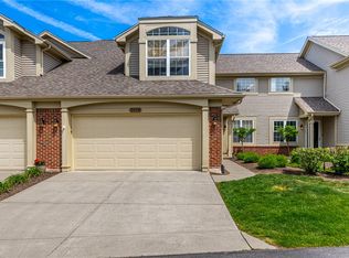 3913 E Summit Ridge Dr, Dayton, OH 45430