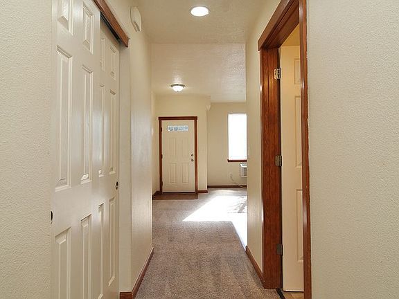 5th image of 123 NE 172nd Ave APT 104