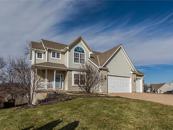 2nd image of 4018 N 108th Ct