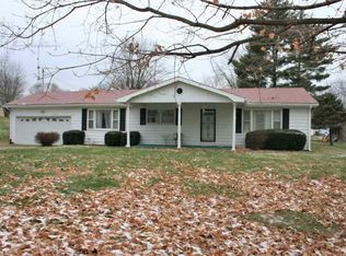 2613 S Decores Rd, Connersville, IN 47331