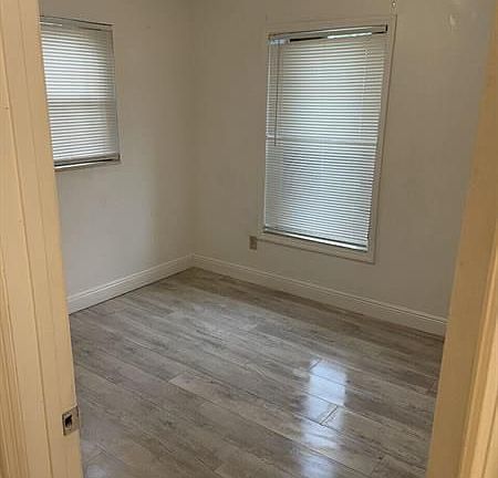 4th image of 2703 Avenue J