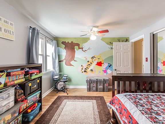 2nd image of 202 Smyrna Ave