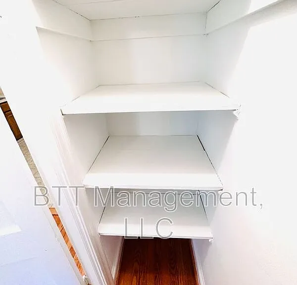 907 Hudson Ave #3 — Photo 23