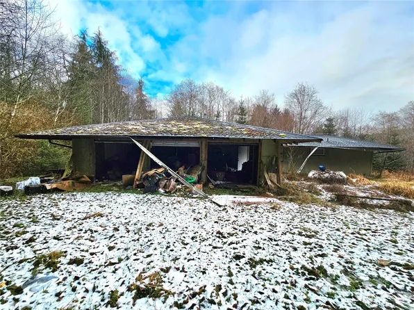 610 Smith Creek Road, Raymond, WA 98577