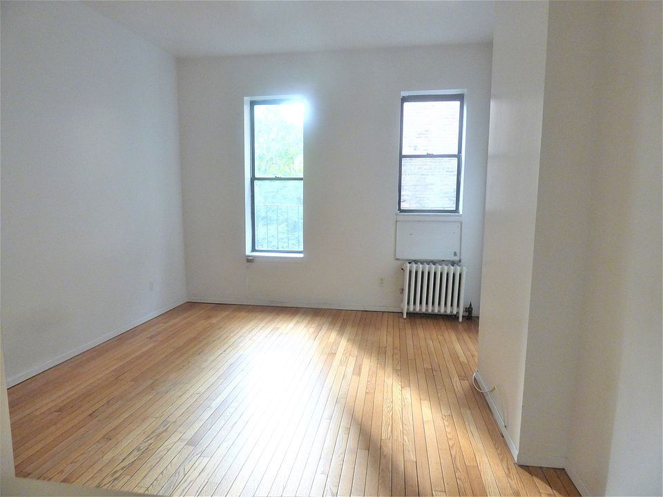 1st image of 1733 2nd Ave APT 4B