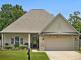 16944 Desmare St, Gulfport, MS 39503