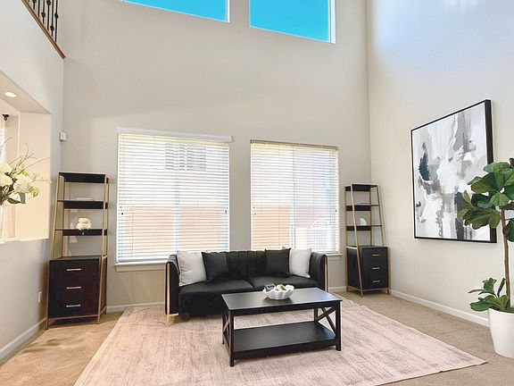 2nd image of 24 Los Balcones Pl NE