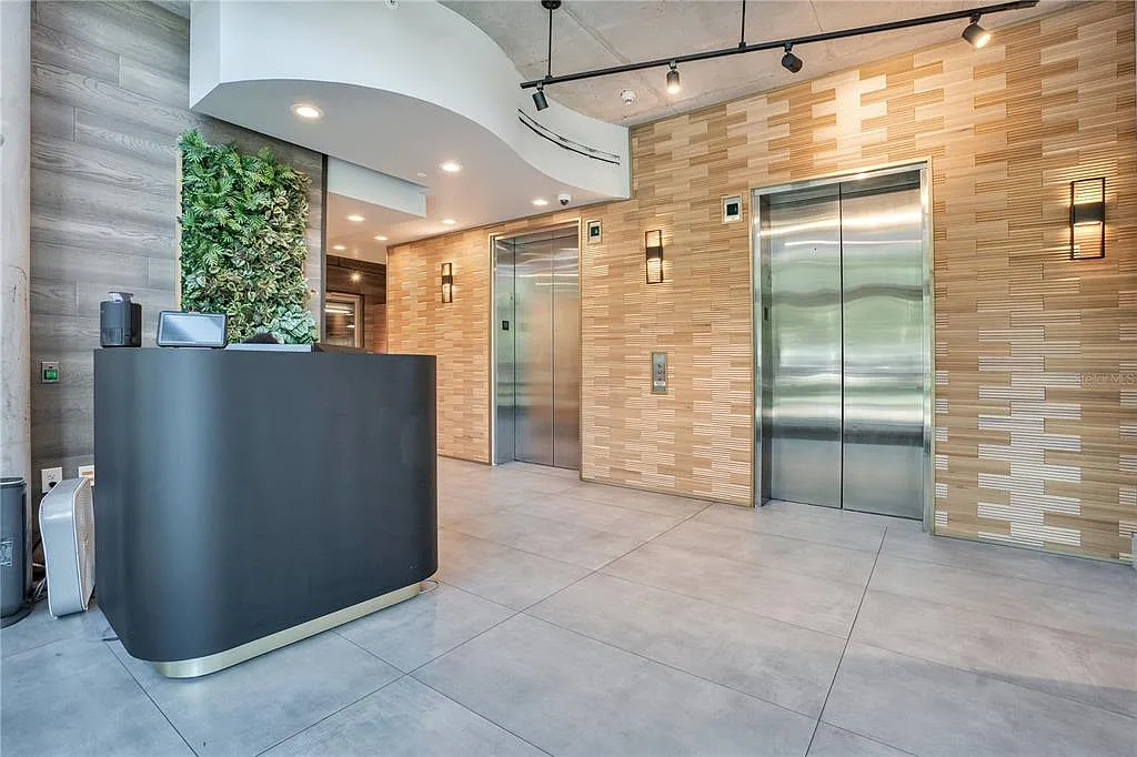 2 bed, 2.0 bath, 1537 sqft, $4,000 — Photo 4