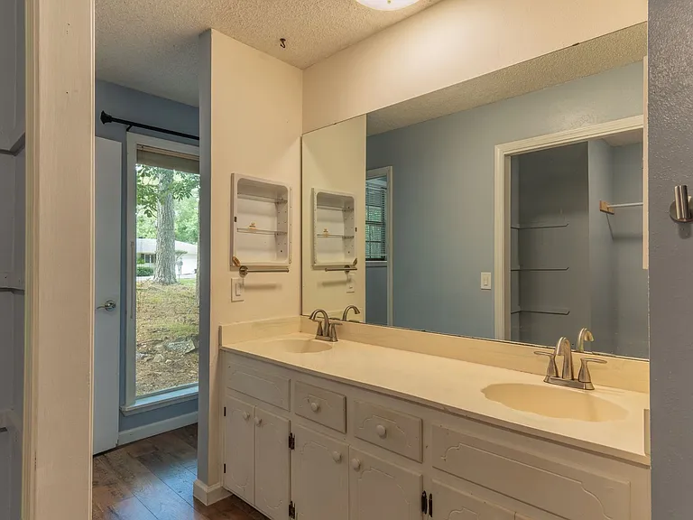68 Sierra Dr — Photo 15