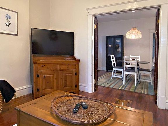 2nd image of 3410 Hartford St #1F