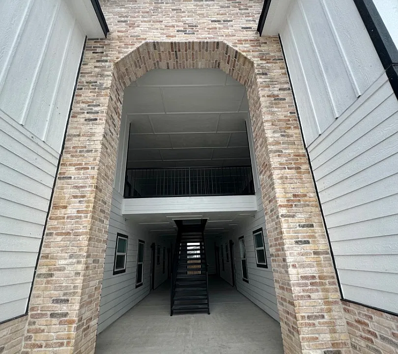 800 Ragland St #5