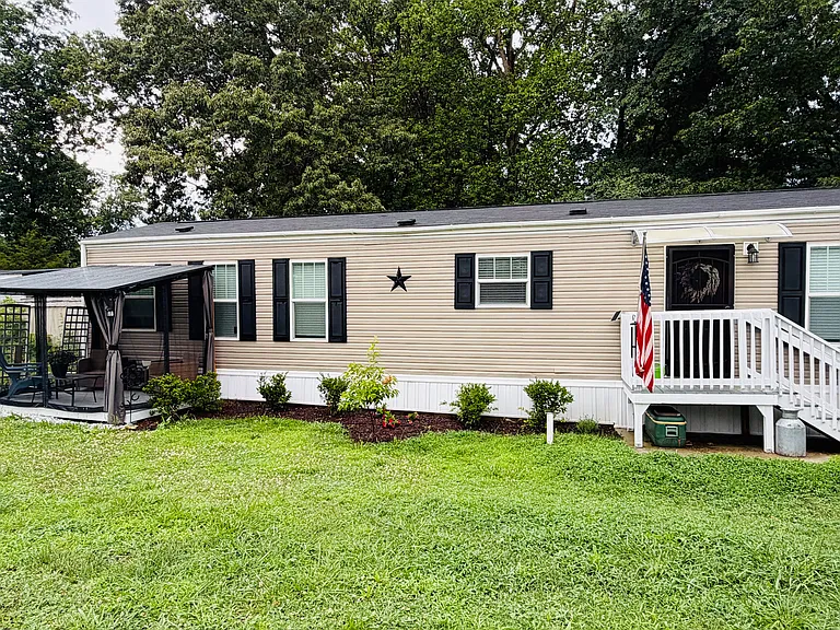 6395 Meidas Ct NW — Photo 4
