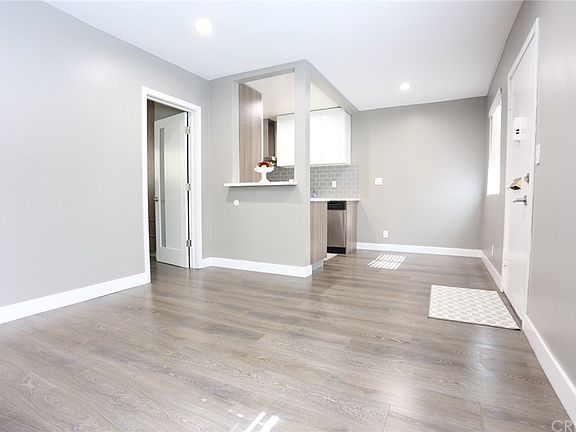 2nd image of 1757 N Kingsley Dr APT 106
