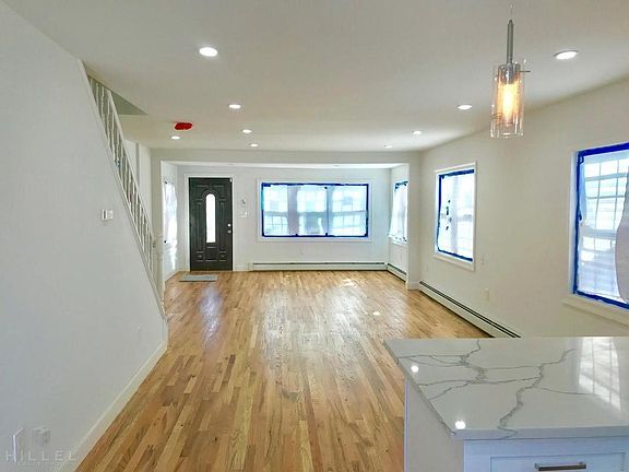 5th image of 17007 118th Ave