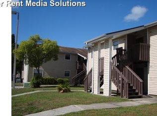 929 Palm Bay Dr, Tampa, FL 33619