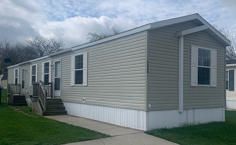 1st image of 4595 Knollwood Dr #146