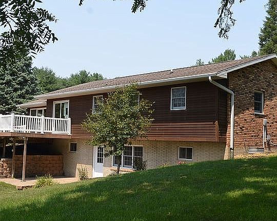 4th image of 1388 River Road Blvd