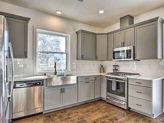 4th image of 838B Wapiti Dr #B