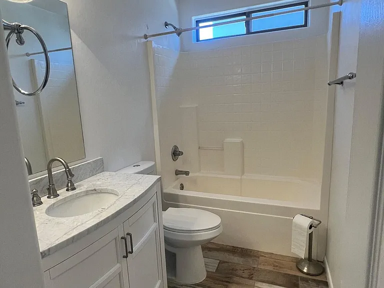 22264 N Kingston Dr — Photo 12
