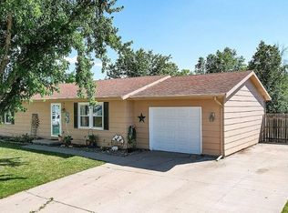 707 Crestwood Dr, Huxley, IA 50124