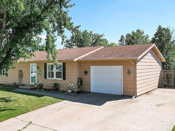 707 Crestwood Dr