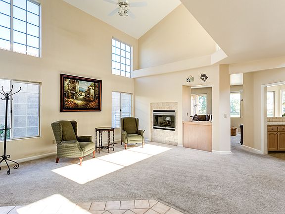 4th image of 2611 Cherry Hills Dr
