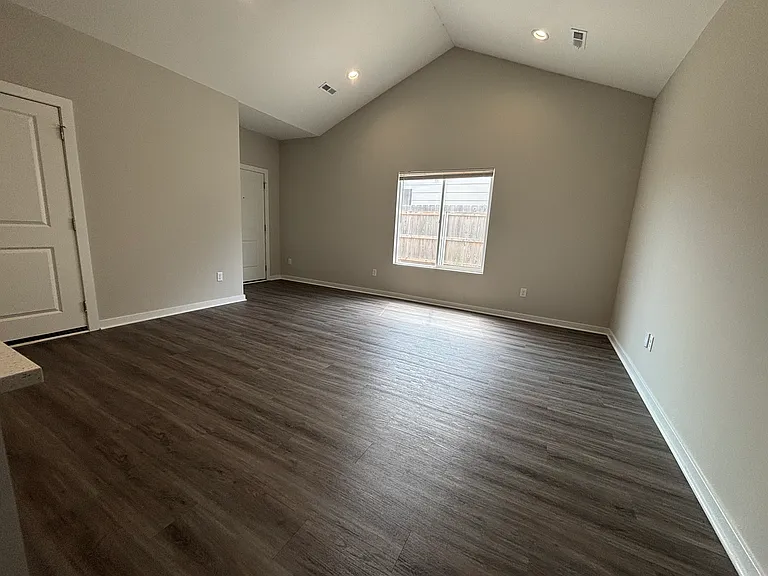 12034 W Shadow Lakes St — Photo 2