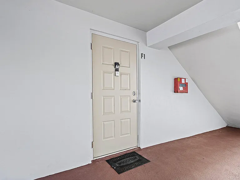 204 Foxtail Dr #F1 — Photo 3