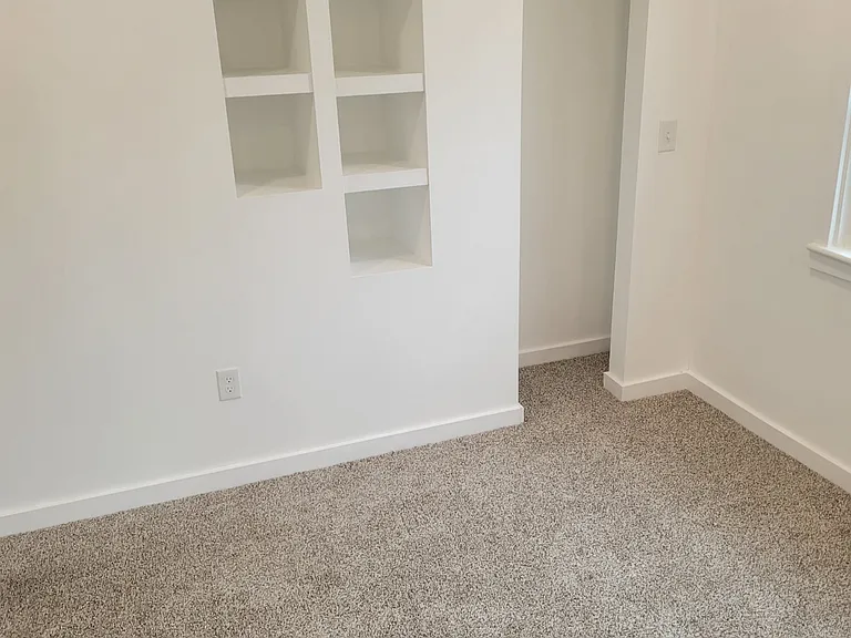 2228 Belmont St #B — Photo 5