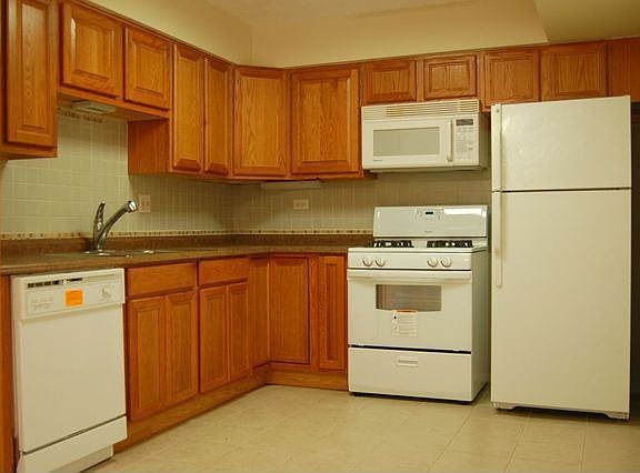 2nd image of 718 Tullamore Ct APT 1B