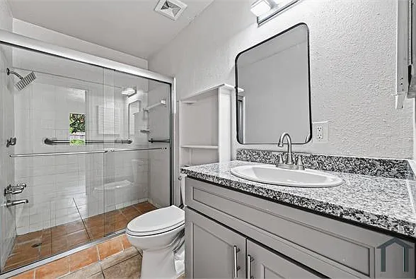 1119 Pinecroft Dr — Photo 31