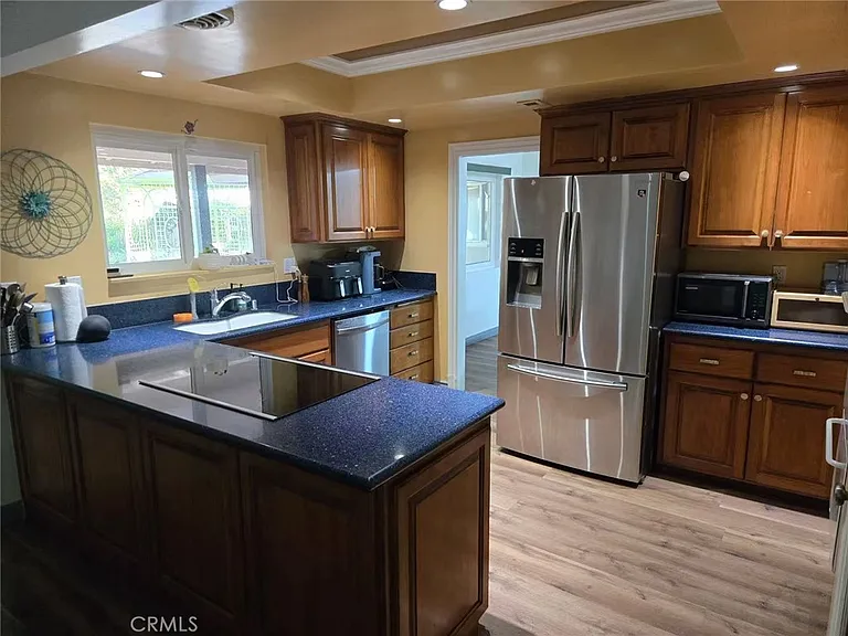 444 Redlands Ave — Photo 12