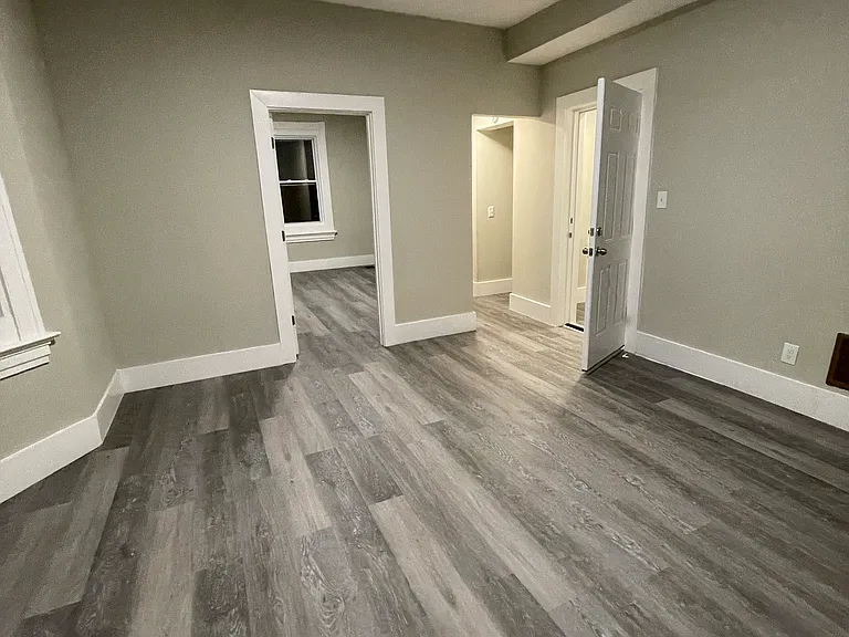 1715 Kinney Ave #2 — Photo 18