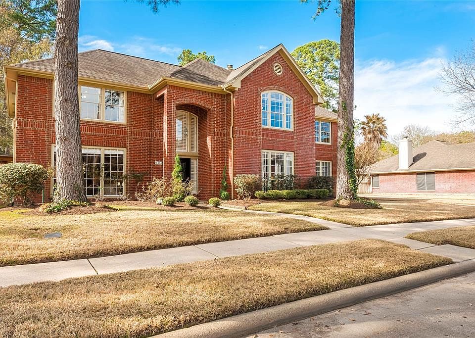 1st image of 16406 Willowpark Dr