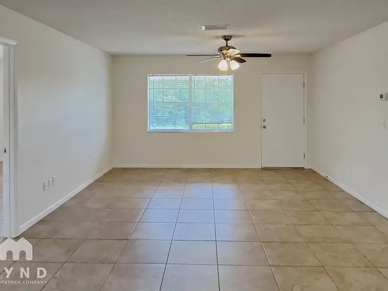 12431 Brookside St — Photo 6