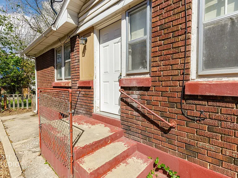806 23rd St #WEST — Photo 24