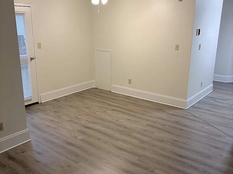 9-35 Buford Ave — Photo 4