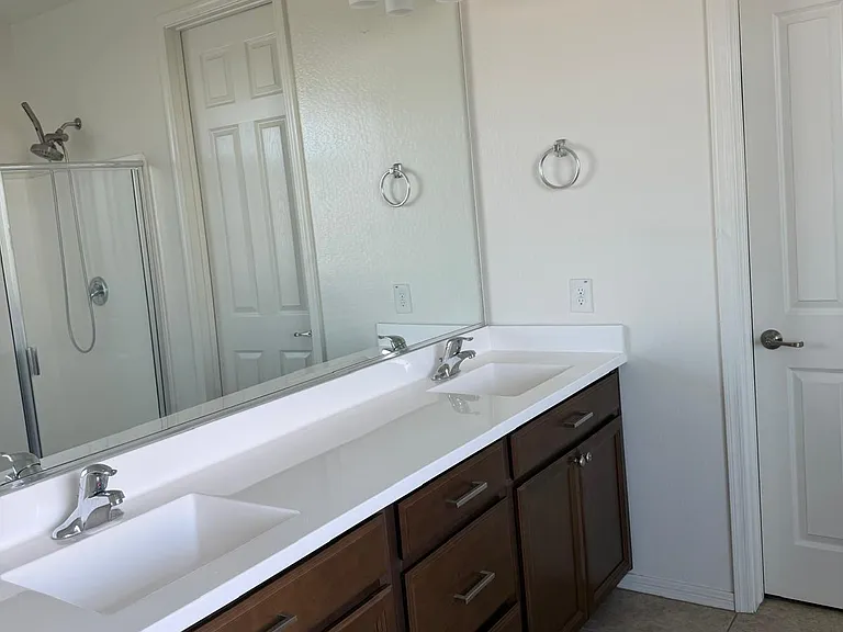 2043 E Lantana Dr — Photo 11