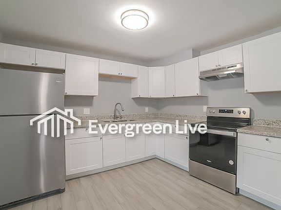5th image of 2938 W San Juan Ave