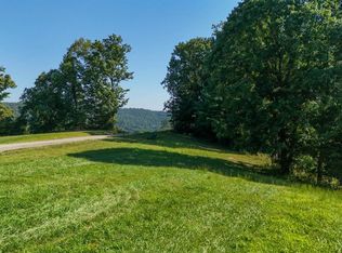 81 Summerfield Dr, Butler, TN 37640