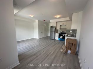 3566 Colonial Dr #15, Mississauga, ON L5L 0C1