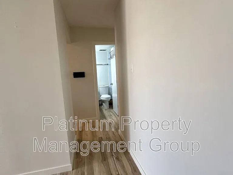 2024 35th Ave SW #1A — Photo 3